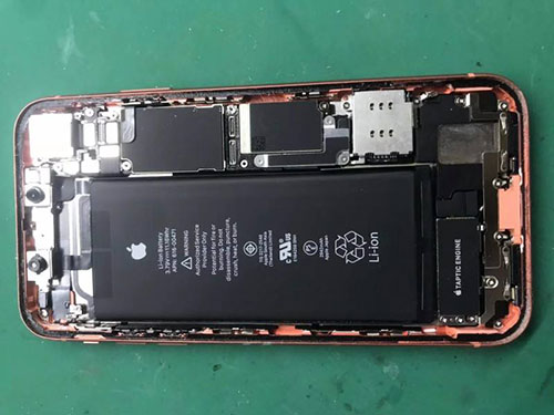 徐州苹果授权维修服务中心-(macbookpro不显示)
